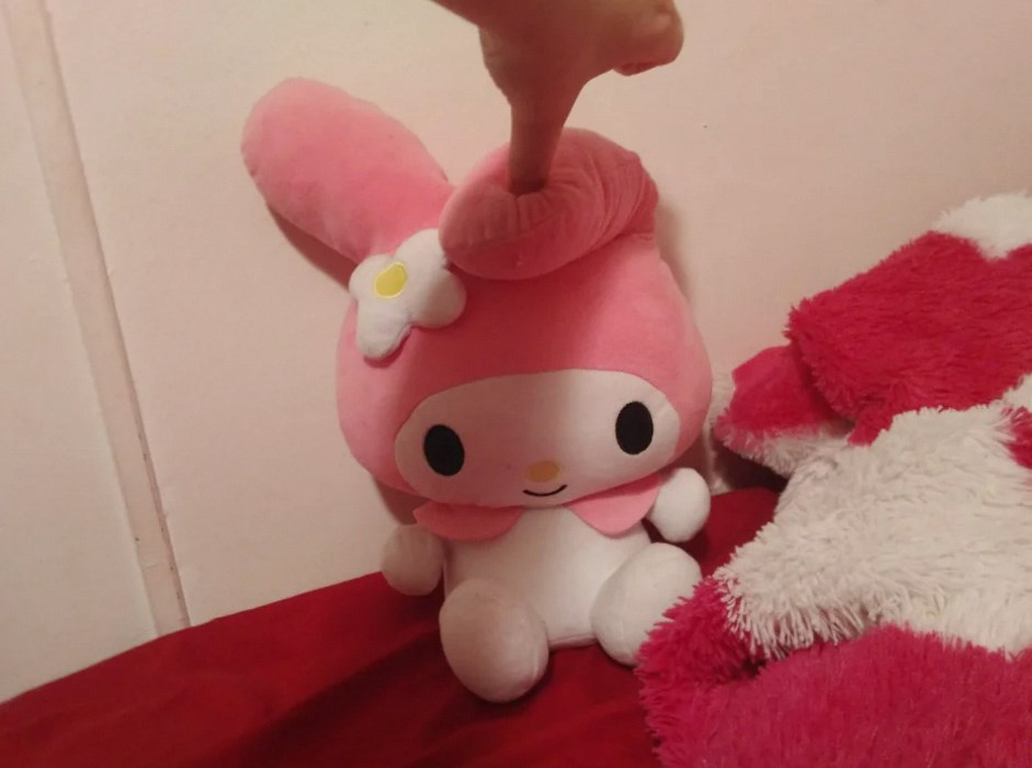 My Melody Plush: Embrace the Sweetness of Sanrio插图3