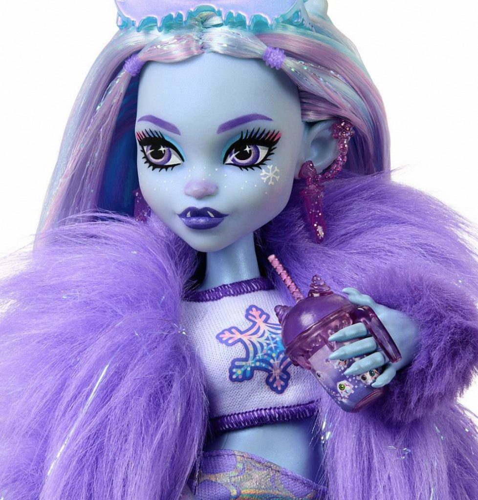 Exploring the Fascinating Universe of Monster High Dolls插图4