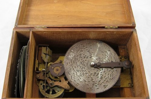 Vintage music box