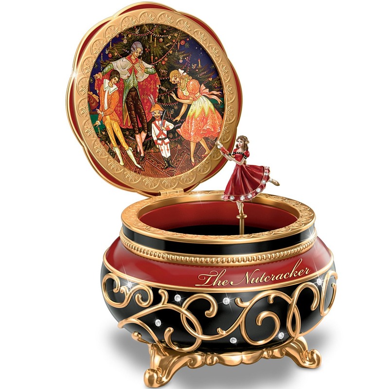 Music box figurines